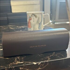 Oliver Peoples Dark Brown sunglasses with Case